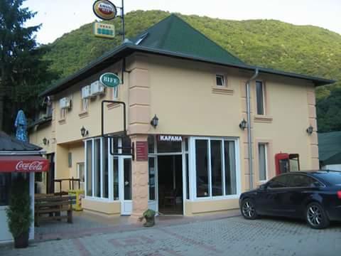 Sobe Za Izdavanje Blef Ovcar Banja Exterior photo